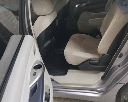 Фиолетовый Мицубиси Грандис, объемом двигателя 2.4 л и пробегом 327 тыс. км за 5300 $, фото 16 на Automoto.ua