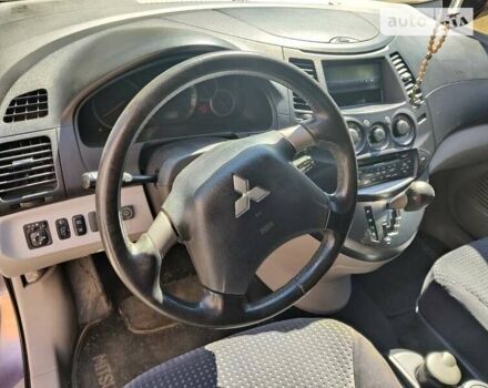 Мицубиси Грандис 2006 в Киеве на Automoto.ua Фиолетовый Мицубиси Грандис, объемом двигателя 2.4 л и пробегом 340 тыс. км за 5000 $, фото 14 на Automoto.ua