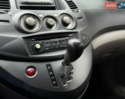 Фіолетовий Міцубісі Грандіс, об'ємом двигуна 2.38 л та пробігом 185 тис. км за 5990 $, фото 24 на Automoto.ua