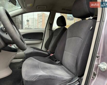 Фіолетовий Міцубісі Грандіс, об'ємом двигуна 2.38 л та пробігом 185 тис. км за 5990 $, фото 8 на Automoto.ua