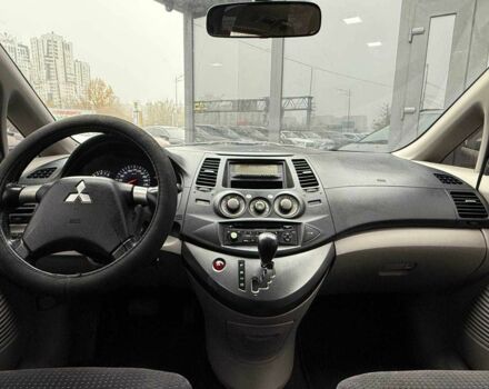Фіолетовий Міцубісі Грандіс, об'ємом двигуна 2.4 л та пробігом 185 тис. км за 5990 $, фото 12 на Automoto.ua