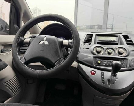 Фіолетовий Міцубісі Грандіс, об'ємом двигуна 2.4 л та пробігом 185 тис. км за 5990 $, фото 13 на Automoto.ua