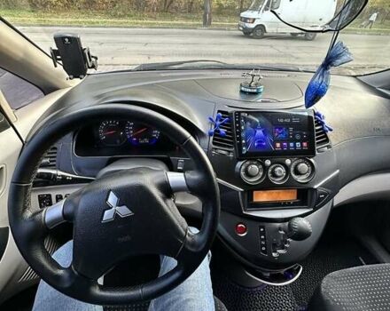 Мицубиси Грандис 2006 в Никополе на Automoto.ua Фиолетовый Мицубиси Грандис, объемом двигателя 2.4 л и пробегом 260 тыс. км за 5784 $, фото 19 на Automoto.ua
