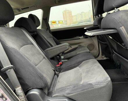 Фіолетовий Міцубісі Грандіс, об'ємом двигуна 2.4 л та пробігом 185 тис. км за 5990 $, фото 10 на Automoto.ua