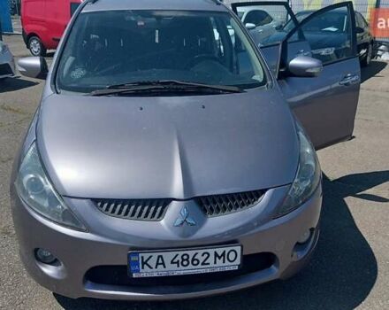 Фиолетовый Мицубиси Грандис, объемом двигателя 2.4 л и пробегом 228 тыс. км за 6780 $, фото 2 на Automoto.ua