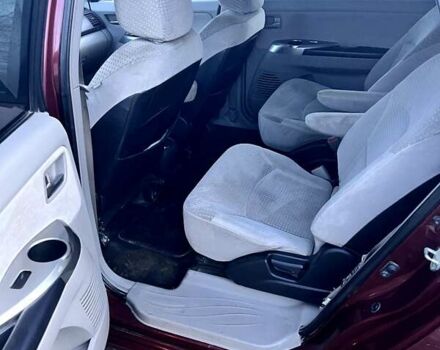 Червоний Міцубісі Грандіс, об'ємом двигуна 2.38 л та пробігом 341 тис. км за 3900 $, фото 5 на Automoto.ua