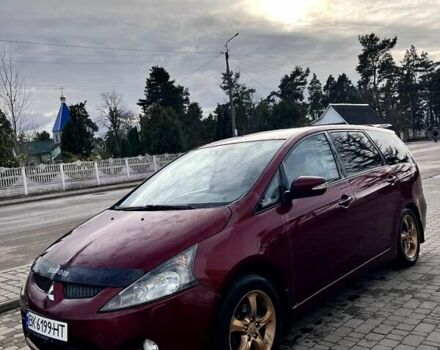 Червоний Міцубісі Грандіс, об'ємом двигуна 2.38 л та пробігом 341 тис. км за 3900 $, фото 3 на Automoto.ua