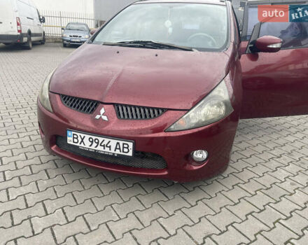 Красный Мицубиси Грандис, объемом двигателя 2.38 л и пробегом 117 тыс. км за 6999 $, фото 7 на Automoto.ua