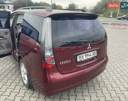Красный Мицубиси Грандис, объемом двигателя 2.38 л и пробегом 117 тыс. км за 6999 $, фото 22 на Automoto.ua