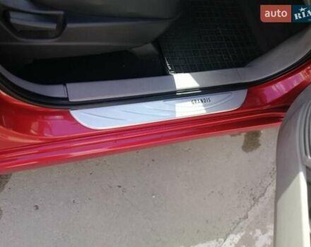 Красный Мицубиси Грандис, объемом двигателя 1.97 л и пробегом 235 тыс. км за 7100 $, фото 21 на Automoto.ua