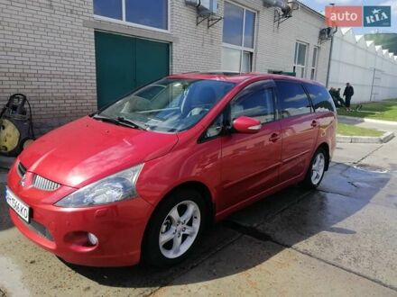 Красный Мицубиси Грандис, объемом двигателя 1.97 л и пробегом 235 тыс. км за 7100 $, фото 1 на Automoto.ua