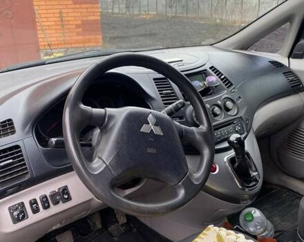 Мицубиси Грандис, объемом двигателя 2.4 л и пробегом 380 тыс. км за 5200 $, фото 5 на Automoto.ua