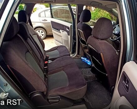 Мицубиси Грандис 2007 в Кропивницком (Кировограде) на Automoto.ua Мицубиси Грандис, объемом двигателя 2 л и пробегом 242 тыс. км за 5200 $, фото 6 на Automoto.ua