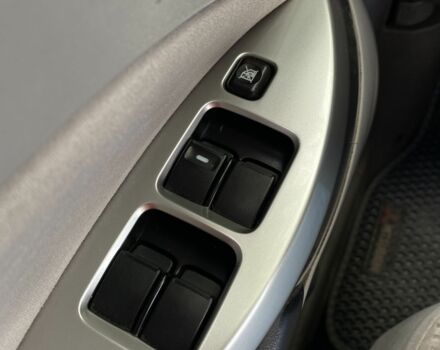 Сірий Міцубісі Грандіс, об'ємом двигуна 0 л та пробігом 306 тис. км за 6200 $, фото 3 на Automoto.ua