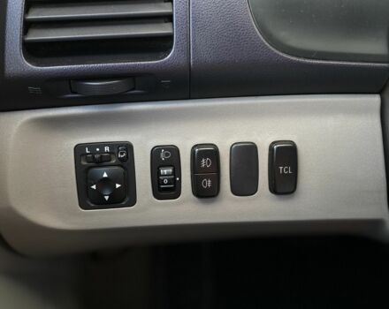 Сірий Міцубісі Грандіс, об'ємом двигуна 0 л та пробігом 306 тис. км за 6200 $, фото 4 на Automoto.ua