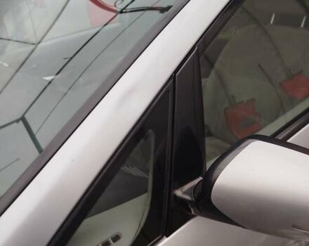 Сірий Міцубісі Грандіс, об'ємом двигуна 2.4 л та пробігом 289 тис. км за 6000 $, фото 13 на Automoto.ua