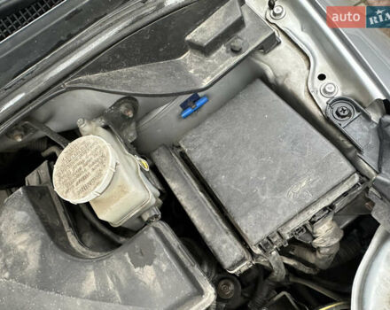 Серый Мицубиси Грандис, объемом двигателя 2.4 л и пробегом 263 тыс. км за 5300 $, фото 25 на Automoto.ua