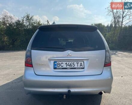 Серый Мицубиси Грандис, объемом двигателя 2.38 л и пробегом 295 тыс. км за 6100 $, фото 28 на Automoto.ua