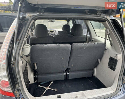 Сірий Міцубісі Грандіс, об'ємом двигуна 2.4 л та пробігом 396 тис. км за 3999 $, фото 31 на Automoto.ua