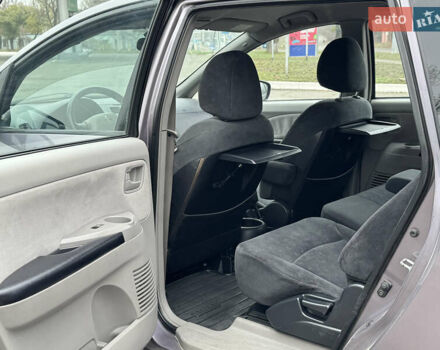 Сірий Міцубісі Грандіс, об'ємом двигуна 2.4 л та пробігом 286 тис. км за 4350 $, фото 6 на Automoto.ua