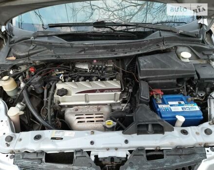 Сірий Міцубісі Грандіс, об'ємом двигуна 2.4 л та пробігом 368 тис. км за 6200 $, фото 13 на Automoto.ua