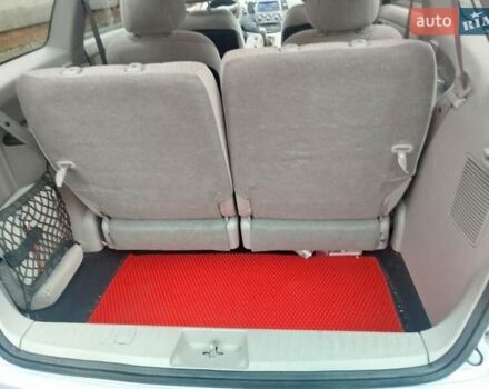 Сірий Міцубісі Грандіс, об'ємом двигуна 2.4 л та пробігом 289 тис. км за 6000 $, фото 8 на Automoto.ua