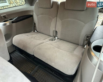 Серый Мицубиси Грандис, объемом двигателя 2.4 л и пробегом 263 тыс. км за 5300 $, фото 11 на Automoto.ua