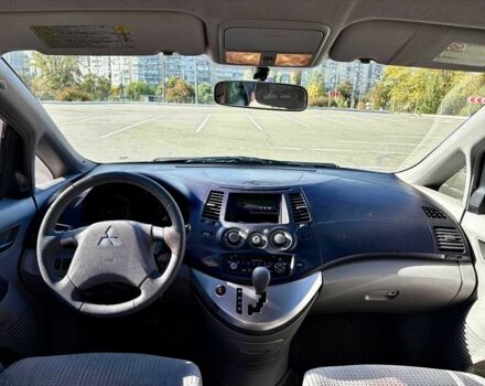 Сірий Міцубісі Грандіс, об'ємом двигуна 2.4 л та пробігом 227 тис. км за 5200 $, фото 4 на Automoto.ua