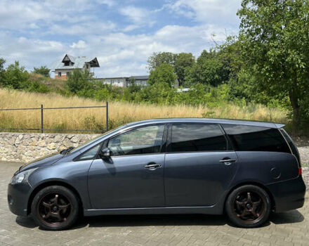 Серый Мицубиси Грандис, объемом двигателя 2 л и пробегом 285 тыс. км за 7000 $, фото 41 на Automoto.ua