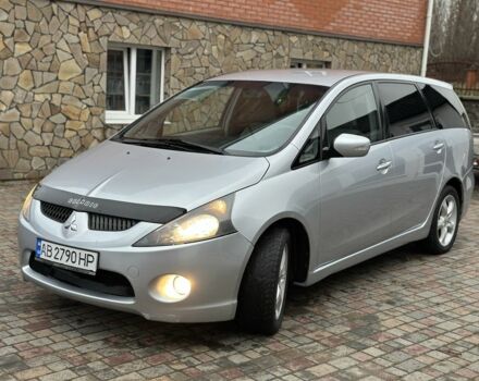 Серый Мицубиси Грандис, объемом двигателя 2.4 л и пробегом 263 тыс. км за 5300 $, фото 7 на Automoto.ua