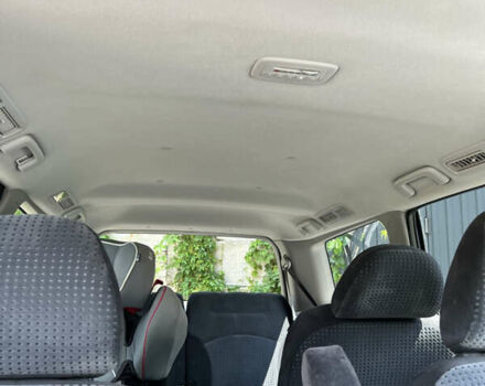 Серый Мицубиси Грандис, объемом двигателя 2 л и пробегом 285 тыс. км за 7000 $, фото 3 на Automoto.ua