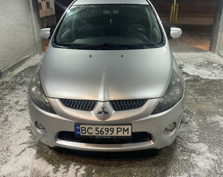 Серый Мицубиси Грандис, объемом двигателя 1.97 л и пробегом 315 тыс. км за 5000 $, фото 6 на Automoto.ua