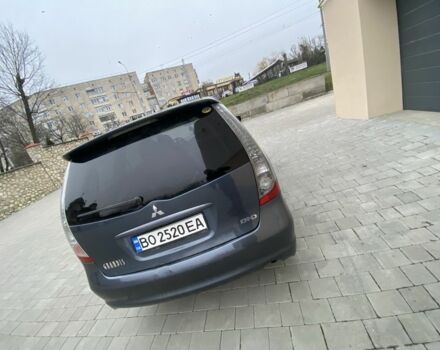 Серый Мицубиси Грандис, объемом двигателя 2 л и пробегом 290 тыс. км за 5700 $, фото 3 на Automoto.ua