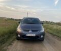 Серый Мицубиси Грандис, объемом двигателя 2 л и пробегом 292 тыс. км за 5950 $, фото 3 на Automoto.ua