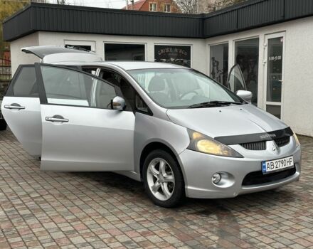 Серый Мицубиси Грандис, объемом двигателя 2.4 л и пробегом 263 тыс. км за 5300 $, фото 11 на Automoto.ua