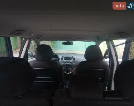 Серый Мицубиси Грандис, объемом двигателя 1.97 л и пробегом 313 тыс. км за 5000 $, фото 13 на Automoto.ua