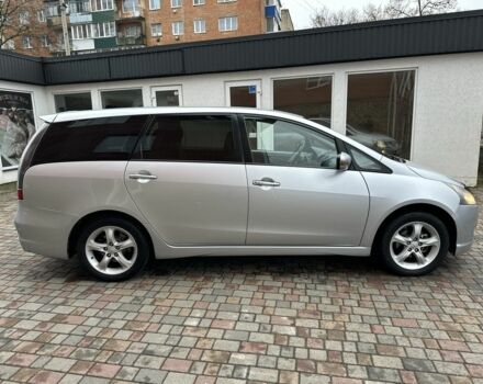 Серый Мицубиси Грандис, объемом двигателя 2.4 л и пробегом 263 тыс. км за 5300 $, фото 2 на Automoto.ua