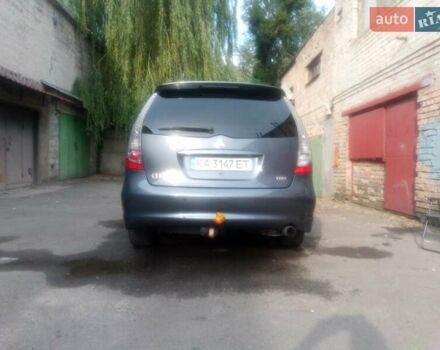 Серый Мицубиси Грандис, объемом двигателя 1.97 л и пробегом 313 тыс. км за 5000 $, фото 4 на Automoto.ua