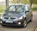 Серый Мицубиси Грандис, объемом двигателя 2 л и пробегом 272 тыс. км за 7296 $, фото 1 на Automoto.ua
