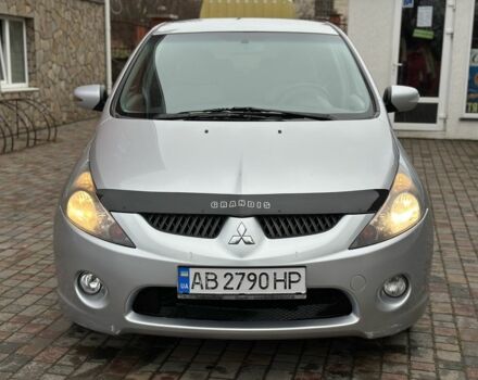 Серый Мицубиси Грандис, объемом двигателя 2.4 л и пробегом 263 тыс. км за 5300 $, фото 10 на Automoto.ua