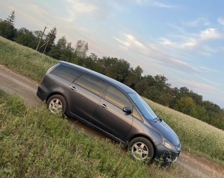 Серый Мицубиси Грандис, объемом двигателя 2 л и пробегом 292 тыс. км за 5950 $, фото 2 на Automoto.ua