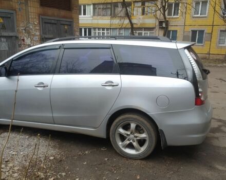 Серый Мицубиси Грандис, объемом двигателя 2.4 л и пробегом 260 тыс. км за 5700 $, фото 3 на Automoto.ua