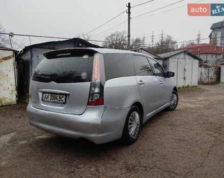 Сірий Міцубісі Грандіс, об'ємом двигуна 2.4 л та пробігом 375 тис. км за 3299 $, фото 1 на Automoto.ua
