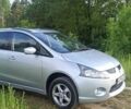 Сірий Міцубісі Грандіс, об'ємом двигуна 2.4 л та пробігом 349 тис. км за 5500 $, фото 1 на Automoto.ua