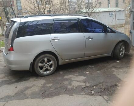 Серый Мицубиси Грандис, объемом двигателя 2.4 л и пробегом 260 тыс. км за 5700 $, фото 2 на Automoto.ua