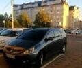 Серый Мицубиси Грандис, объемом двигателя 2.4 л и пробегом 330 тыс. км за 5200 $, фото 1 на Automoto.ua