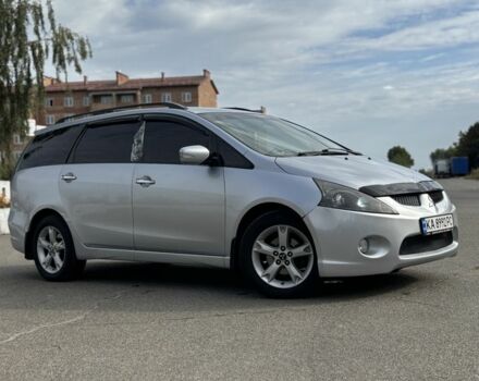 Серый Мицубиси Грандис, объемом двигателя 2.4 л и пробегом 439 тыс. км за 6000 $, фото 5 на Automoto.ua