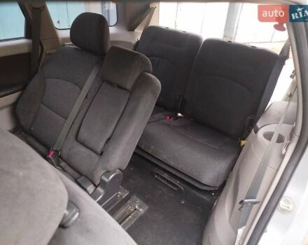 Сірий Міцубісі Грандіс, об'ємом двигуна 2.4 л та пробігом 375 тис. км за 3299 $, фото 3 на Automoto.ua