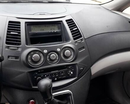Мицубиси Грандис 2006 в Черновцах на Automoto.ua Серый Мицубиси Грандис, объемом двигателя 2.4 л и пробегом 210 тыс. км за 7300 $, фото 6 на Automoto.ua