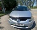 Сірий Міцубісі Грандіс, об'ємом двигуна 2.38 л та пробігом 260 тис. км за 6500 $, фото 1 на Automoto.ua